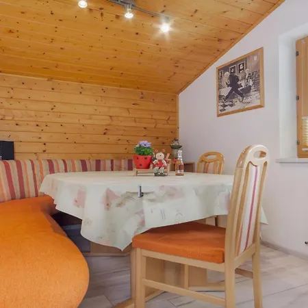 Haus Stern 施图拜河谷新施蒂夫特