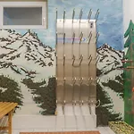 Haus Stern ניוסטיפט אים סטובאיטל