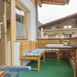 Haus Stern ניוסטיפט אים סטובאיטל